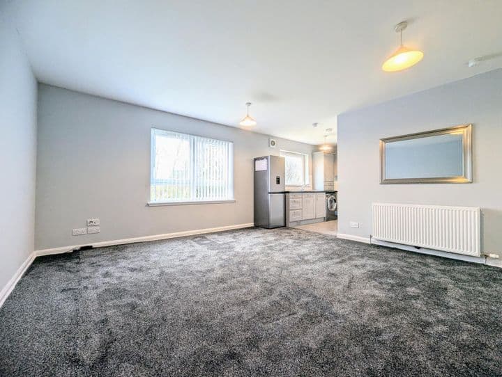 2 bedrooms apartment for sale in Lanark, United Kingdom - Image 4