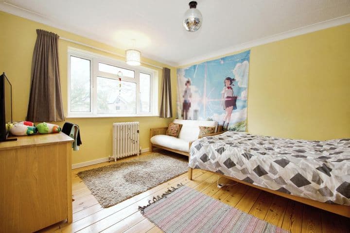 4 bedrooms house for sale in London, United Kingdom - Image 4