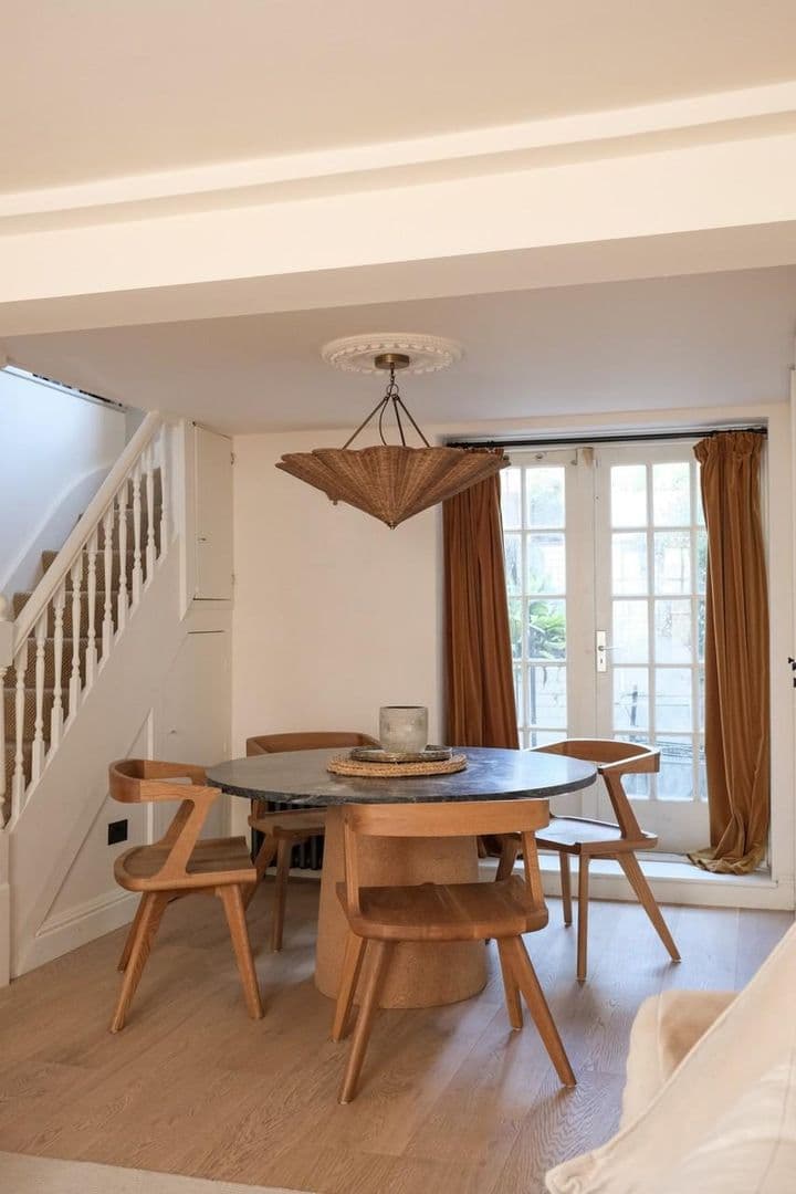 2 bedrooms house for sale in London, United Kingdom - Image 6