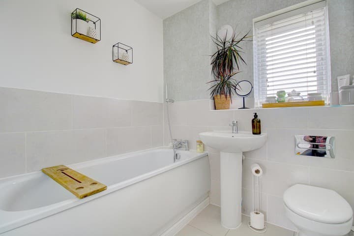 3 bedrooms house for sale in Fradley, United Kingdom - Image 19