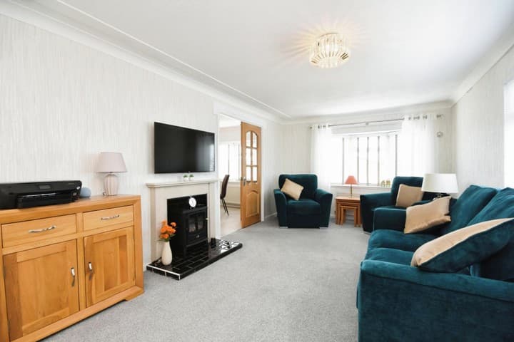 2 bedrooms other for sale in Chelmsford, United Kingdom - Image 2