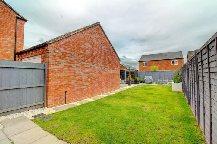 3 bedrooms house for sale in Fradley, United Kingdom - Image 22