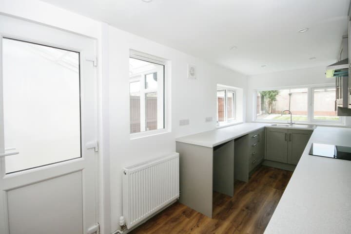 2 bedrooms house for sale in Broadstairs, United Kingdom - Image 4