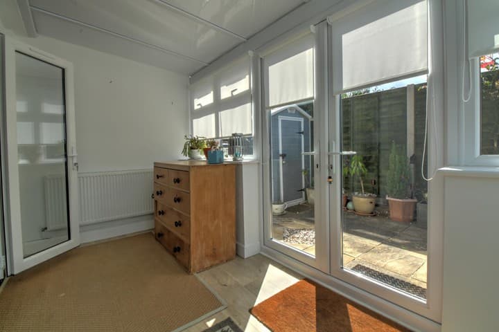 1 bedroom house for sale in Chichester, United Kingdom - Image 11