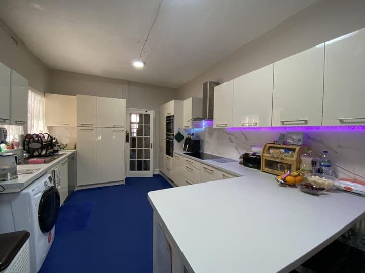 3 bedrooms house for sale in Westcliff-On-Sea, United Kingdom - Image 4