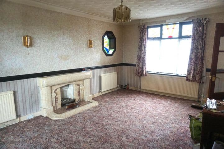 4 bedrooms house for sale in Pontypridd, United Kingdom - Image 3