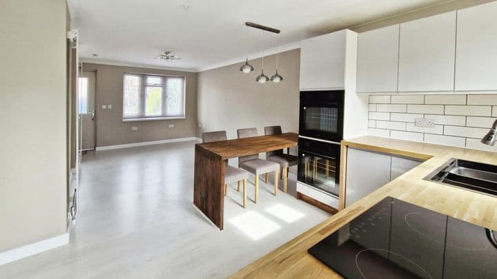 2 bedrooms house for sale in Telford, United Kingdom - Image 3