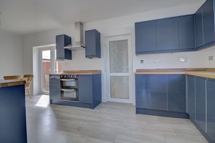 3 bedrooms house for sale in Guston, United Kingdom - Image 5