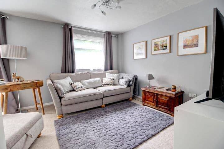 3 bedrooms house for sale in Basingstoke, United Kingdom - Image 8