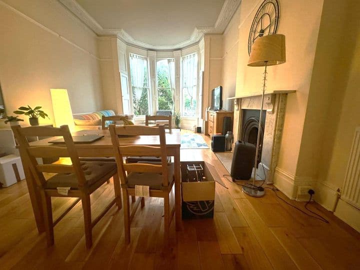 2 bedrooms apartment for sale in Bristol, United Kingdom - Image 11