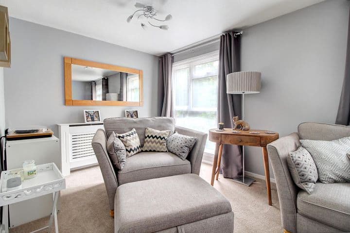 3 bedrooms house for sale in Basingstoke, United Kingdom - Image 9