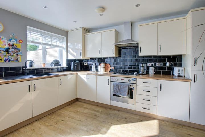 4 bedrooms house for sale in Manchester, United Kingdom - Image 8