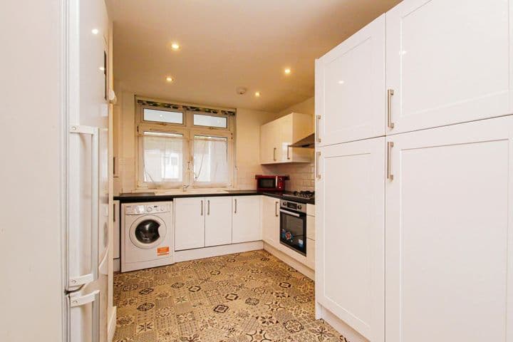 3 bedrooms apartment for sale in London, United Kingdom - Image 6