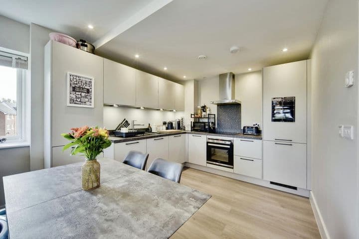 2 bedrooms apartment for sale in Aylesford, United Kingdom - Image 3