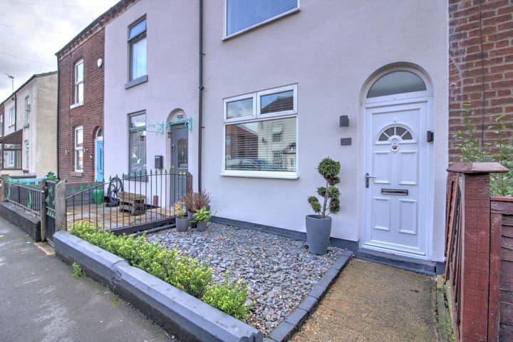 2 bedrooms house for sale in Manchester, United Kingdom - Image 2