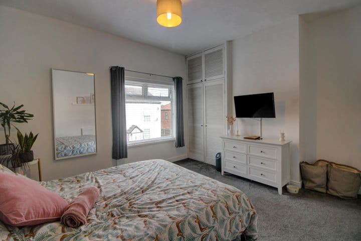 2 bedrooms house for sale in Manchester, United Kingdom - Image 11