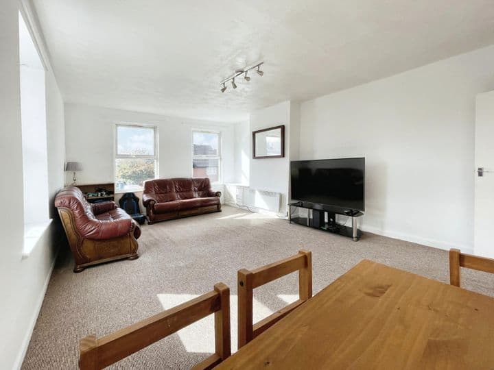 1 bedroom apartment for sale in Liverpool, United Kingdom - Image 3