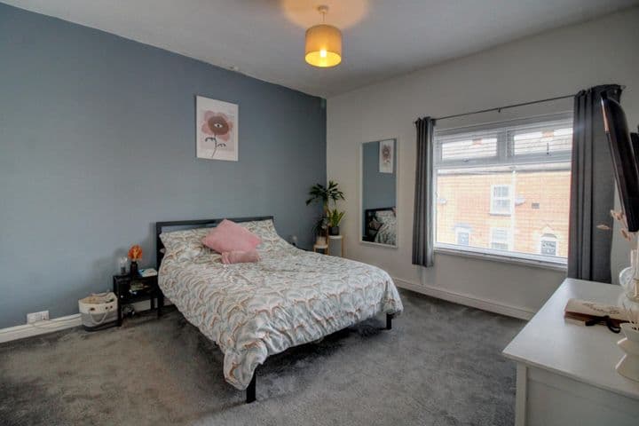 2 bedrooms house for sale in Manchester, United Kingdom - Image 9