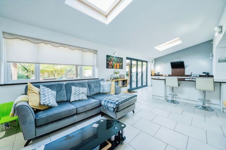 4 bedrooms house for sale in Warrington, United Kingdom - Image 8