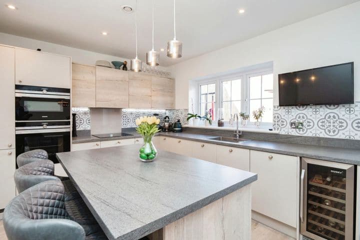 3 bedrooms house for sale in Tunbridge Wells, United Kingdom - Image 6