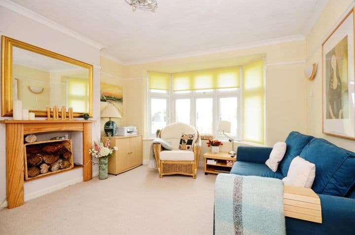 3 bedrooms house for sale in Watford, United Kingdom - Image 3