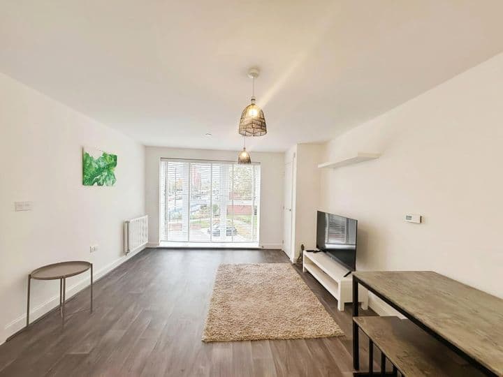 1 bedroom apartment for sale in Birmingham, United Kingdom - Image 4