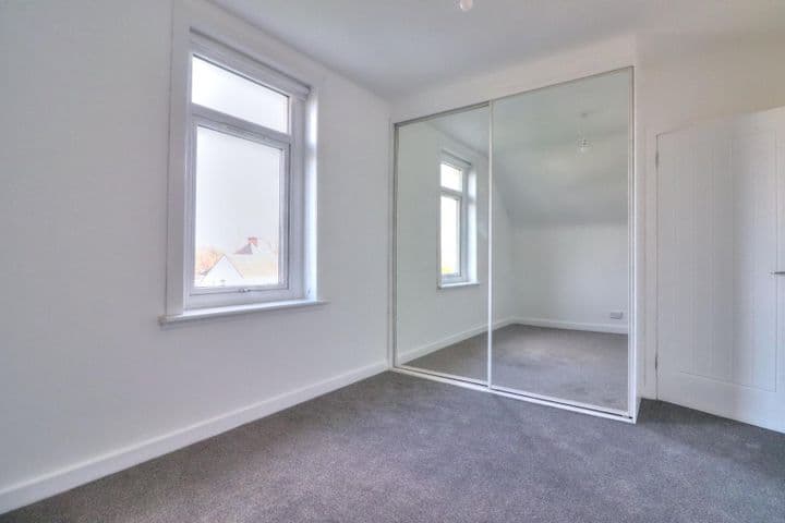 2 bedrooms apartment for sale in Glasgow, United Kingdom - Image 6