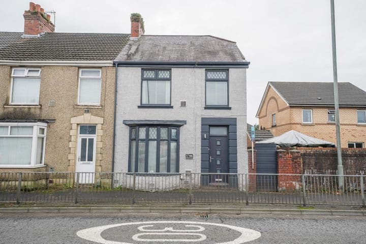 4 bedrooms house for sale in Swansea, United Kingdom - Image 2