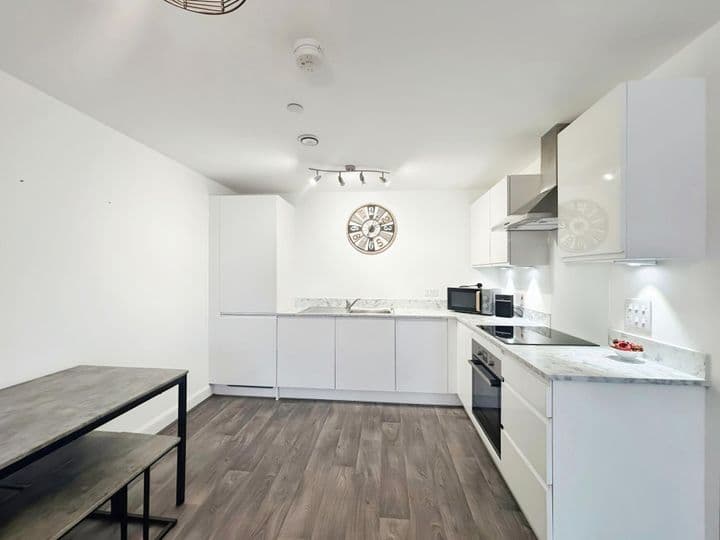 1 bedroom apartment for sale in Birmingham, United Kingdom - Image 12