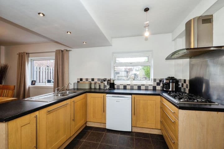 3 bedrooms house for sale in Rotherham, United Kingdom - Image 5