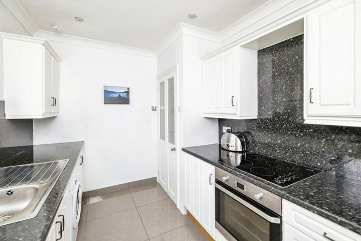 2 bedrooms house for sale in Edinburgh City Centre, United Kingdom - Image 4