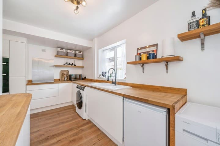 3 bedrooms house for sale in Warrington, United Kingdom - Image 2