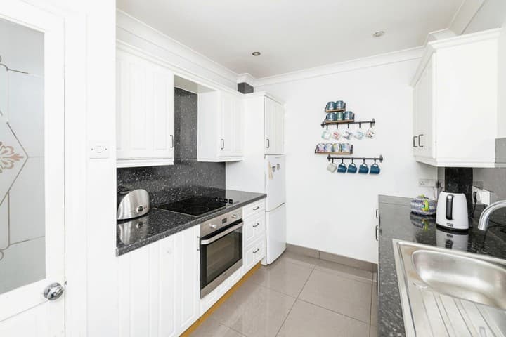 2 bedrooms house for sale in Edinburgh City Centre, United Kingdom - Image 3