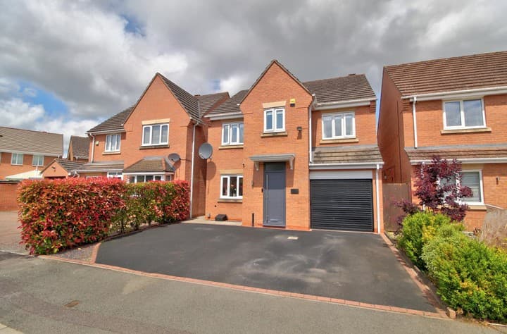 4 bedrooms house for sale in Kidderminster, United Kingdom - Image 2