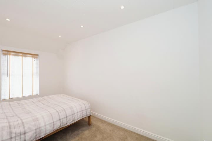 3 bedrooms house for sale in Nottingham, United Kingdom - Image 13