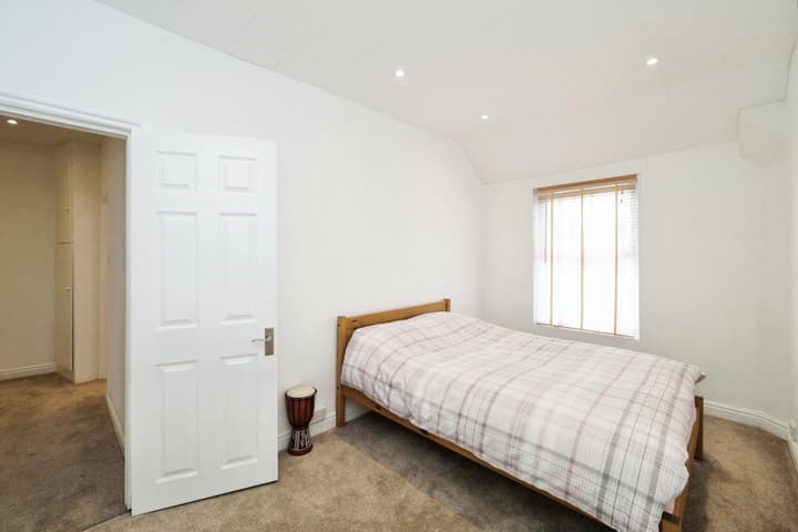 3 bedrooms house for sale in Nottingham, United Kingdom - Image 12