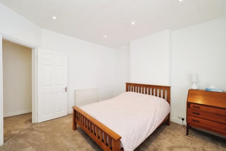 3 bedrooms house for sale in Nottingham, United Kingdom - Image 11