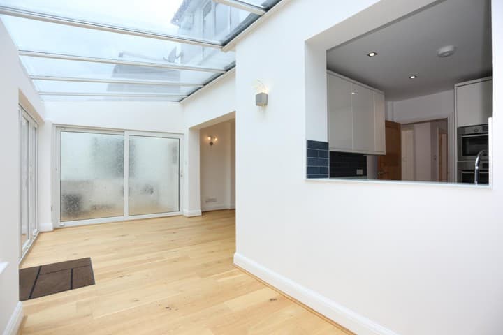 3 bedrooms house for sale in Bromley, United Kingdom - Image 7