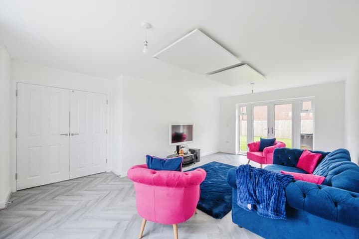 5 bedrooms house for sale in Fradley, United Kingdom - Image 7