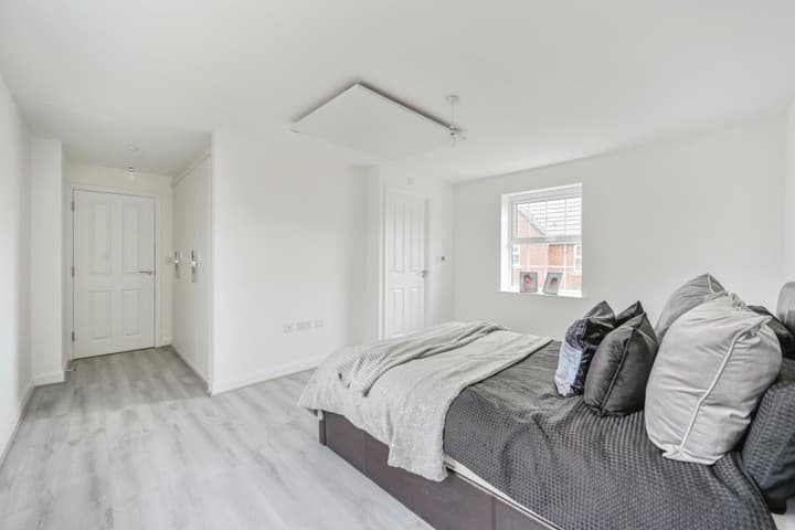 5 bedrooms house for sale in Fradley, United Kingdom - Image 10