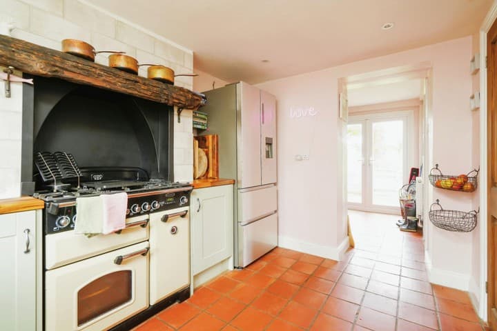 3 bedrooms house for sale in Carterton, United Kingdom - Image 5