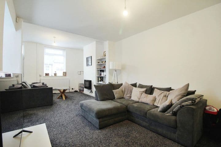 2 bedrooms house for sale in Wakefield, United Kingdom - Image 4