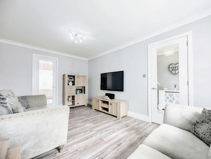 3 bedrooms house for sale in Blackwood, United Kingdom - Image 3