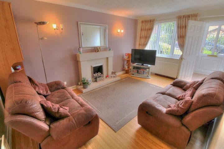 3 bedrooms house for sale in Brierley Hill, United Kingdom - Image 4