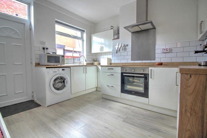 2 bedrooms house for sale in Newcastle Upon Tyne, United Kingdom - Image 4