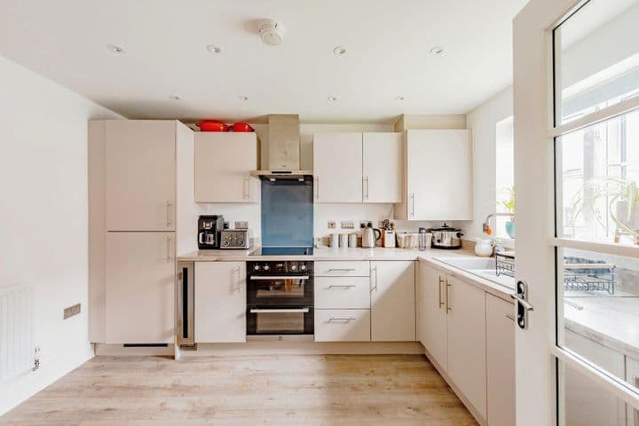 4 bedrooms house for sale in Horley, United Kingdom - Image 8