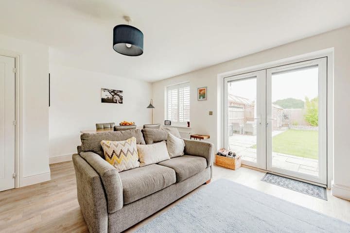 4 bedrooms house for sale in Horley, United Kingdom - Image 7