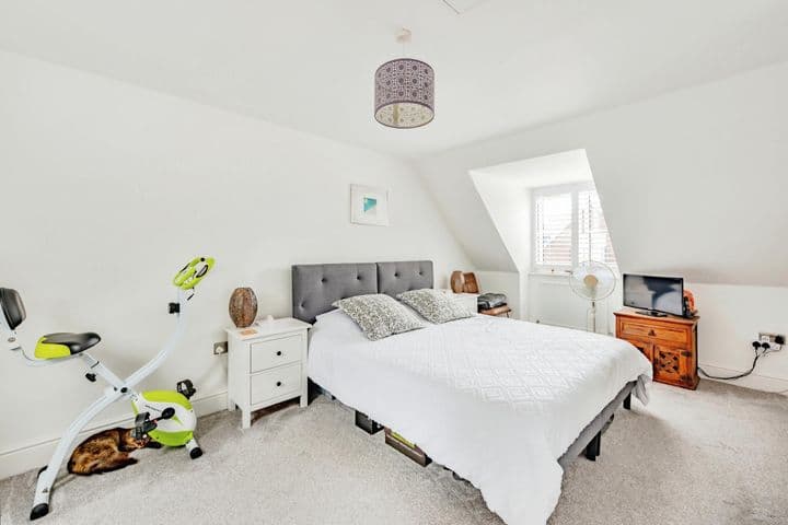 4 bedrooms house for sale in Horley, United Kingdom - Image 10