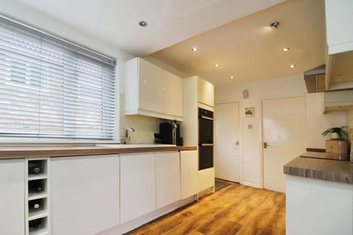 3 bedrooms house for sale in Wakefield, United Kingdom - Image 6