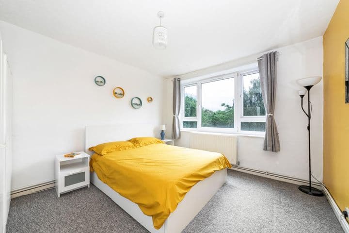 2 bedrooms apartment for sale in London, United Kingdom - Image 6